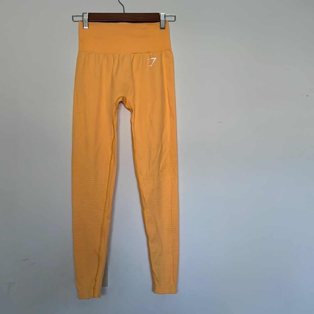 Yellow gymshark leggings!